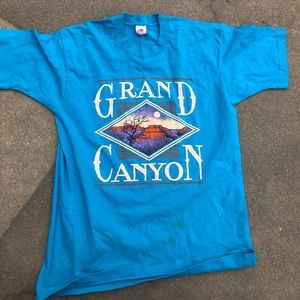 Vintage Grand Canyon size L